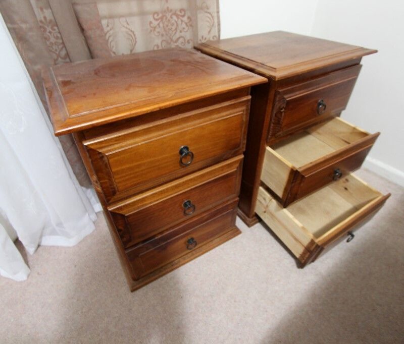 ~ RRP $169 ~ 2x Valencia 3 Drawer Bedside Tables ...